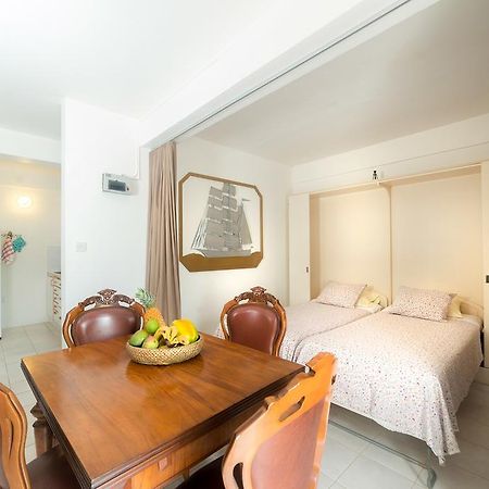 Royal Palm Holiday Apartment Méro Екстериор снимка