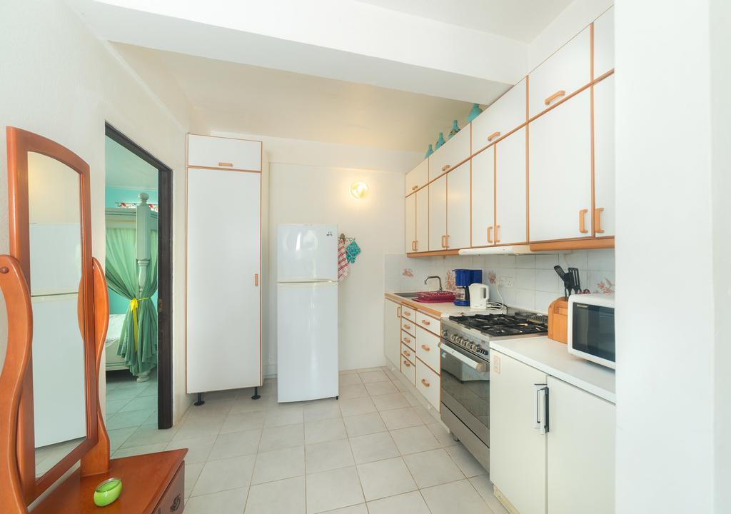 Royal Palm Holiday Apartment Méro Екстериор снимка